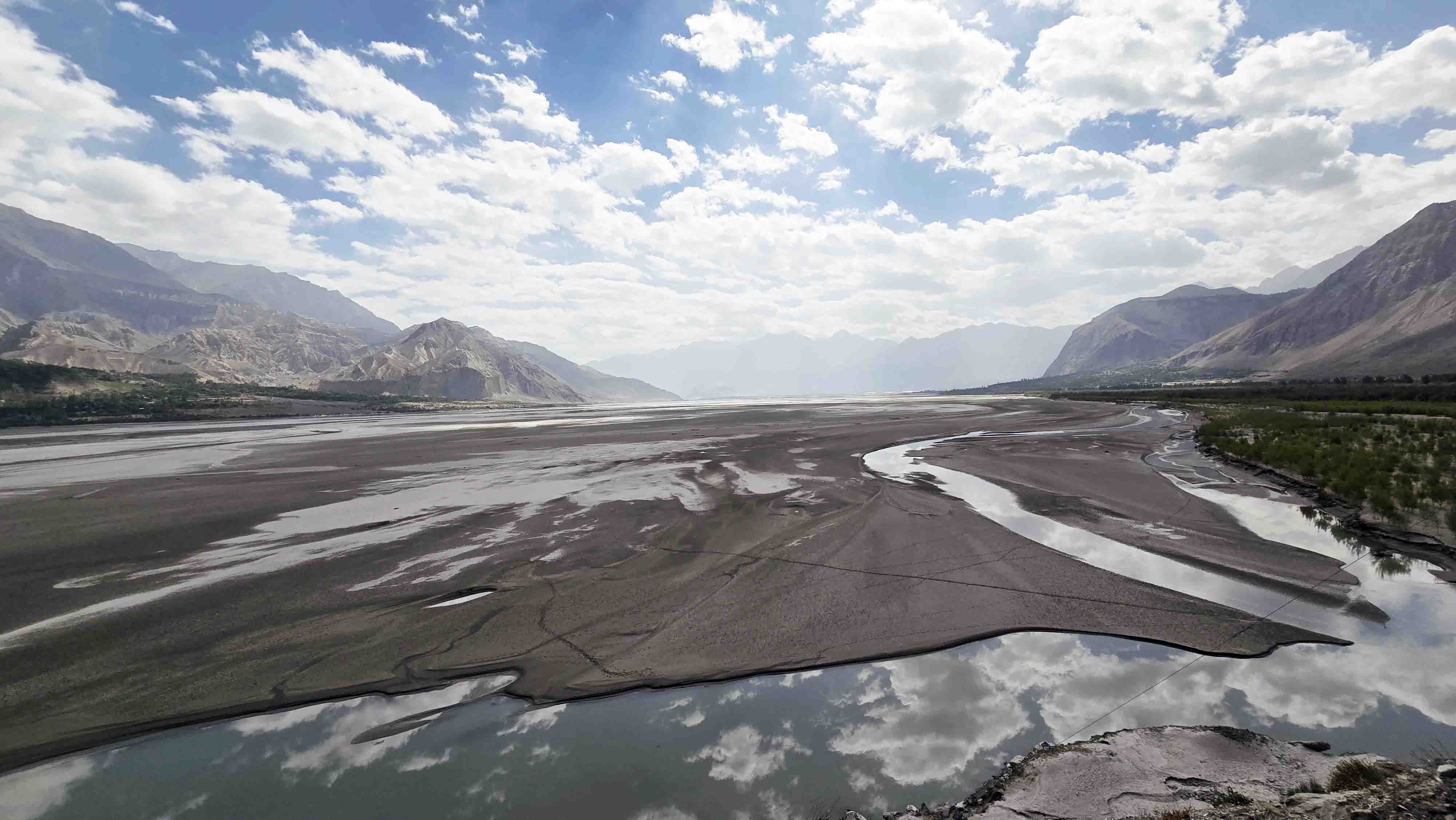 چشمانداز طبیعی رود ایندوس در اسکاردو در شمال پاکستان