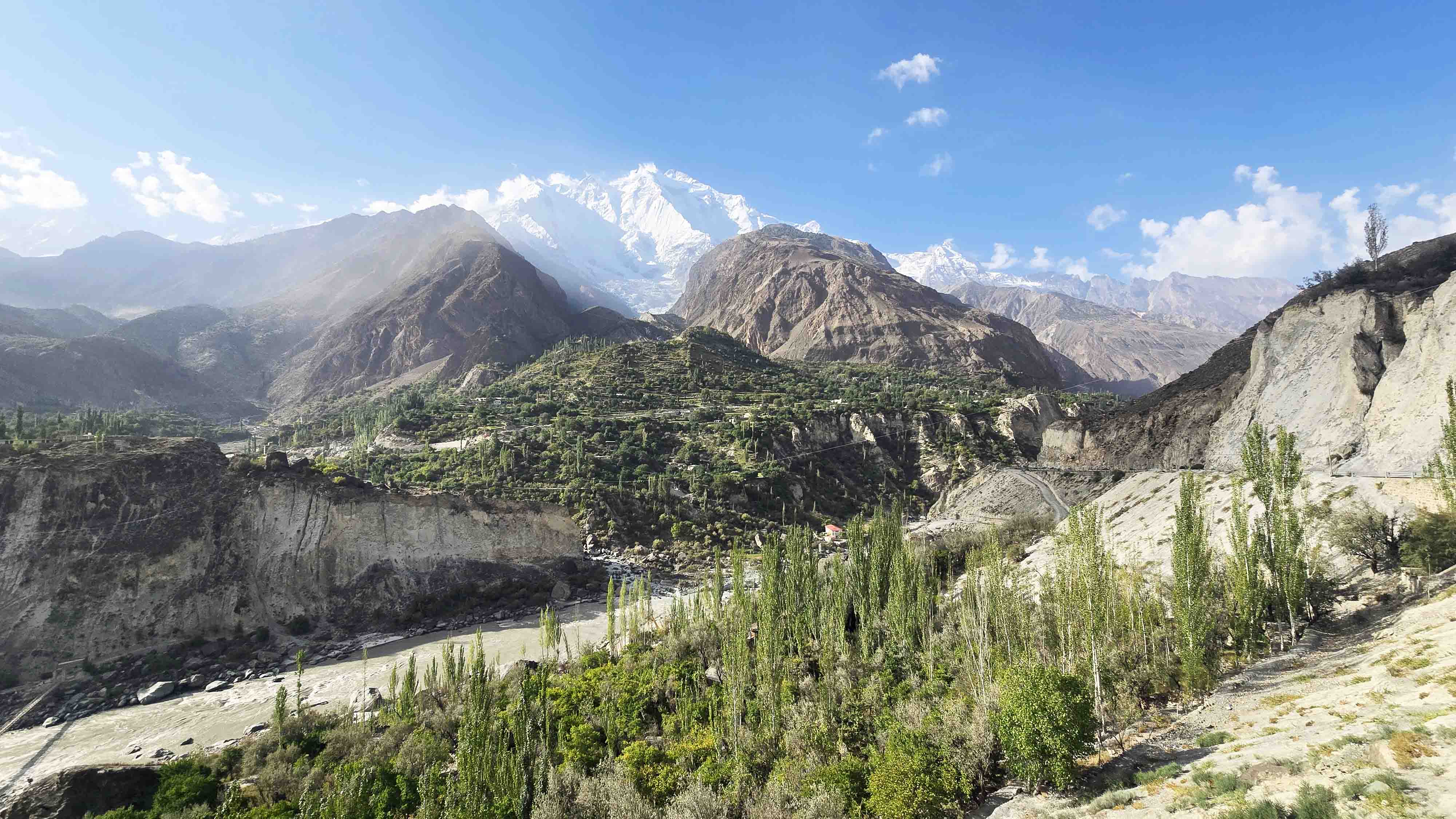 چشمانداز طبیعی دره هونزا در شمال پاکستان