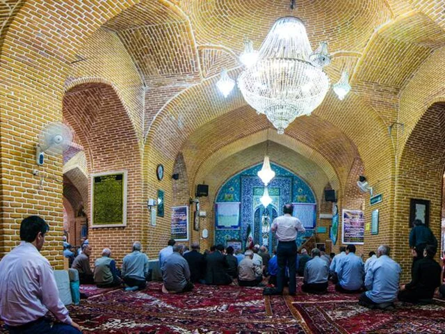 مسجد جامع سراب: رازهای نهفته در دل تاریخ