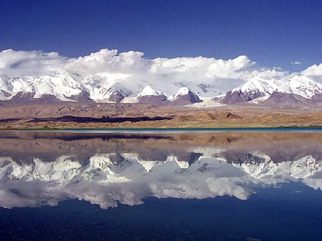 دریاچه قره‌كول تاجیکستان