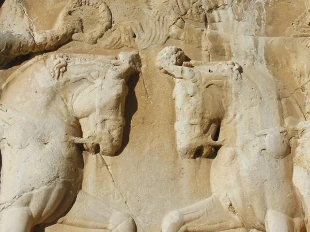 منظر  باستان شناس ساسانی