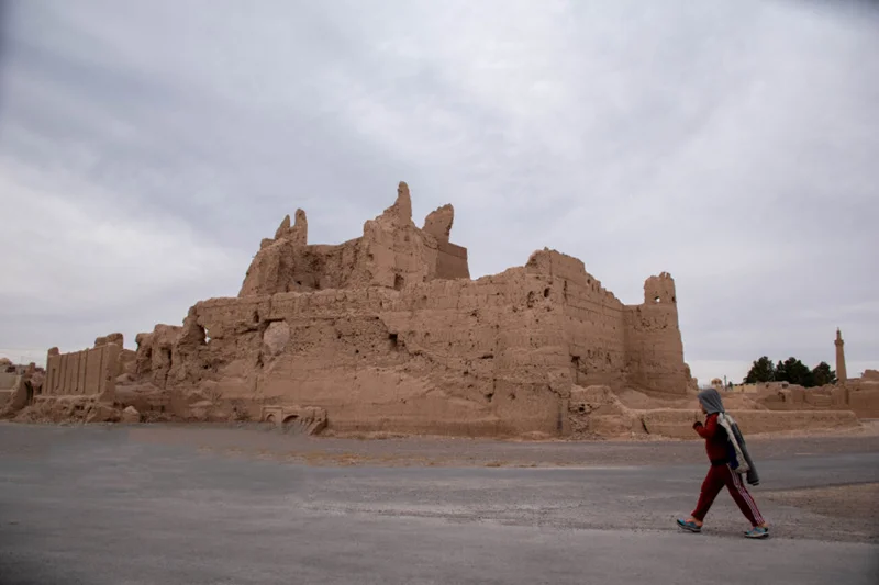 نارین قلعه: دژی مستحکم در قلب کویر