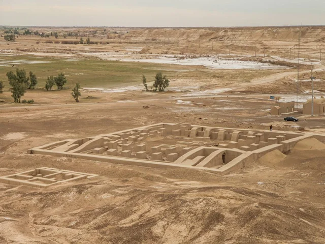 تاریخچه دهانه غلامان زابل: شهر باستانی زرنج