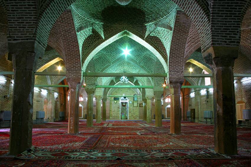 مسجد جامع مهاباد: معماری اسلامی در قلب کردستان