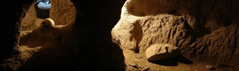 مجموعه دستکندشهر زیرزمینی سامن: سفری به اعماق تاریخ