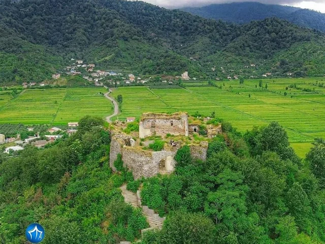 قلعه صلصال: دژی باشکوه از دوره ایلخانی
